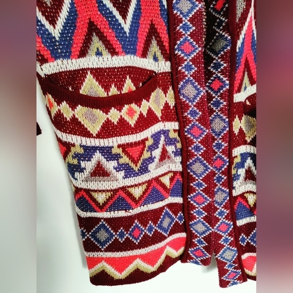 FOREVER 21 Mixed design and mix colors cardigan - Picture 2 of 5
